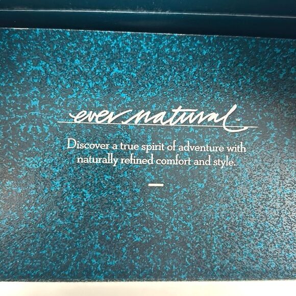 NWB New Emu Australia Brumby Lo Boots Winter Snow Waterproof size 9 Toddler - Picture 13 of 13